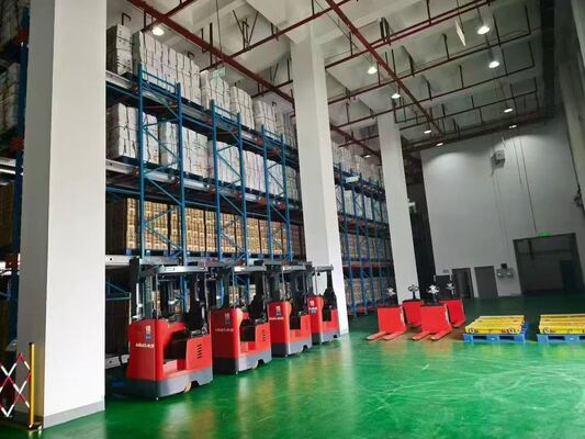 kupować Rozwiązania regałowe z wózkami wahadłowymi dla magazynów chłodniczych, centrów logistycznych 3PL i produkcyjnych produkcja online