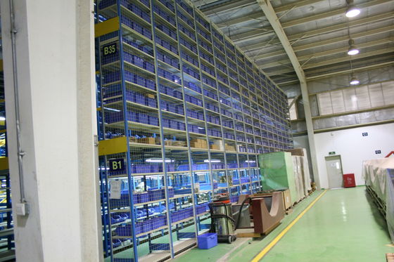 kupić Trzypiętrowy mezaninowy system podłogowy maksymalnie zwiększa pojemność magazynu produkcja online